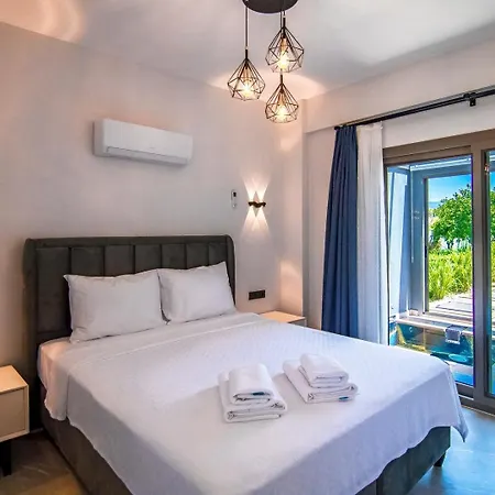 Plaja Yakin Lueks ヴィラ