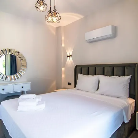 Plaja Yakin Lueks フェティエ