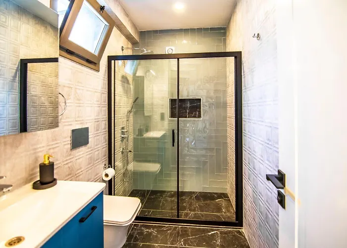 Plaja Yakin Lueks * 페티예