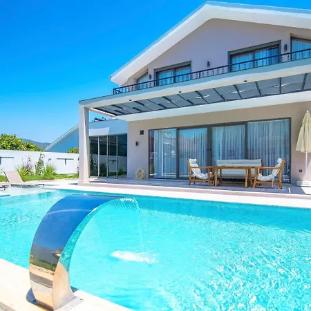 Willa Plaja Yakin Lueks Fethiye