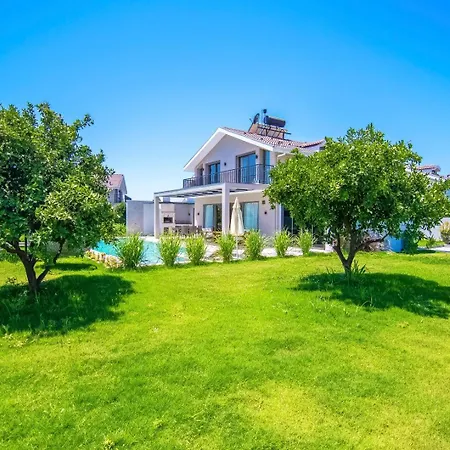 Plaja Yakin Lueks Willa Fethiye