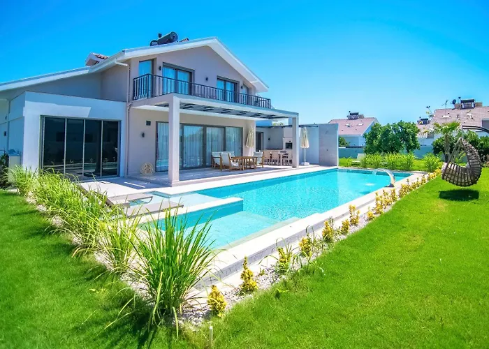 Villa Plaja Yakin Lueks