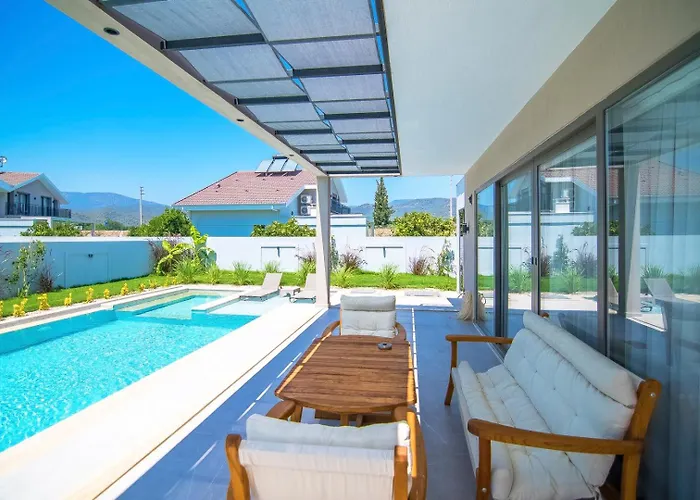 Villa Plaja Yakin Lueks