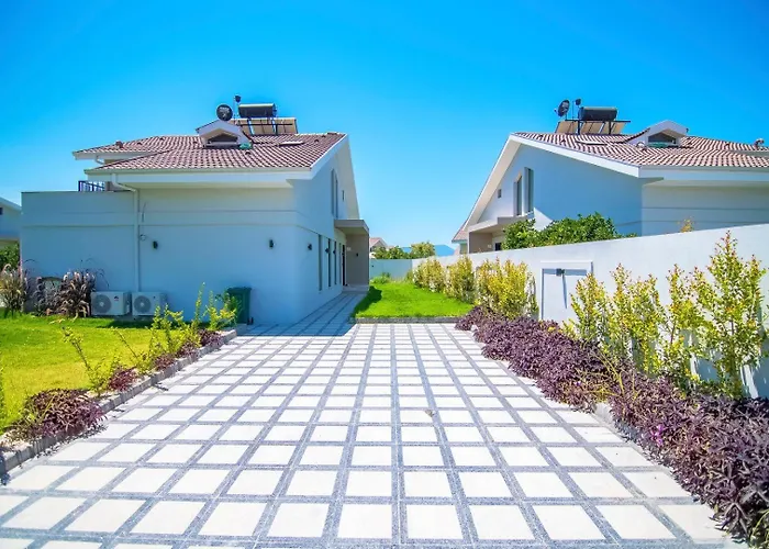 Villa Plaja Yakin Lueks